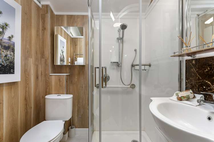 1/40 James Evans Drive Northcote_21