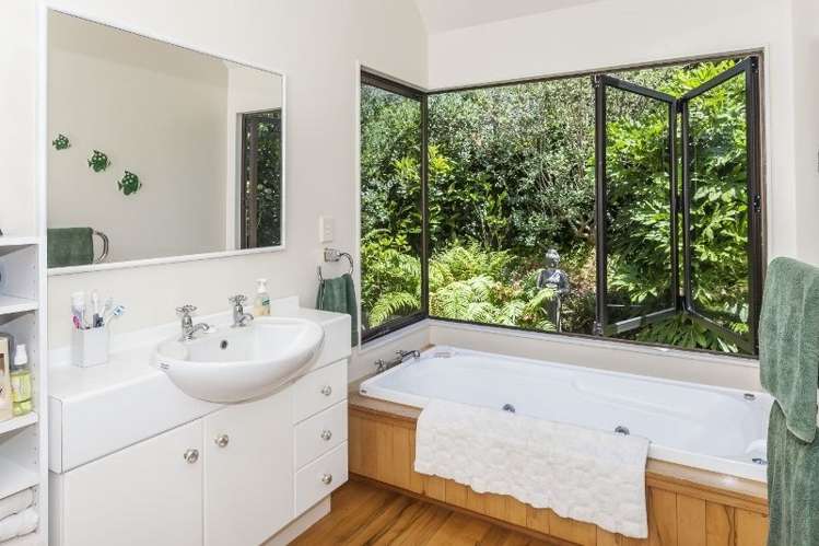 229 Tukere Drive Whangamata_17