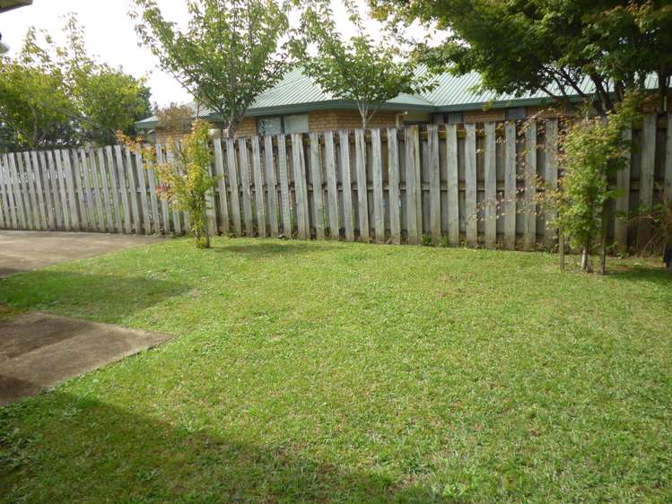 21 Pointon Glade Grandview Heights_5