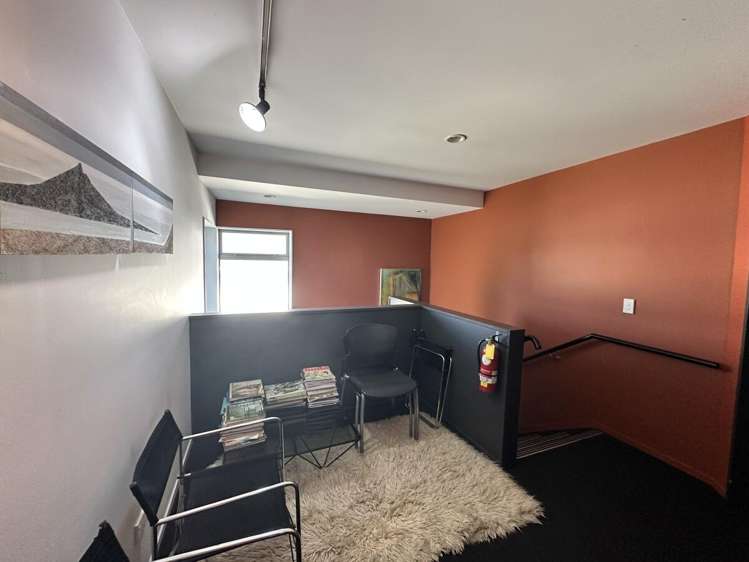 118 Lincoln Road Henderson_6