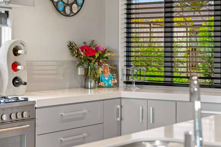 16 Pescara Point Karaka_30