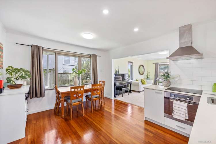 1/51 Corunna Road Milford_5