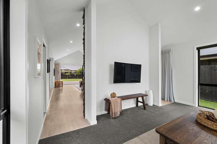 10 Redhaven Rise Netherby_13