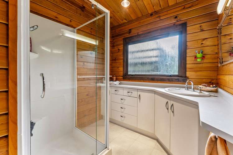 14 Penguin Street Leigh_27