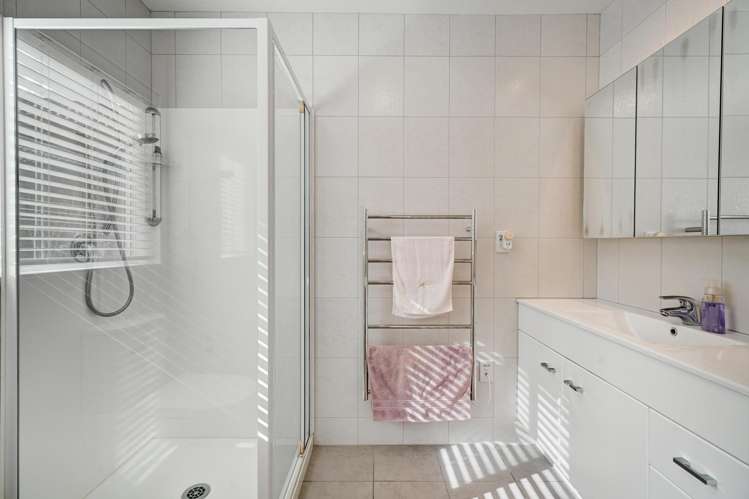 6 Vivaldi Place Mt Roskill_22