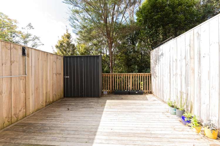 53 Morihana Close Glen Eden_13