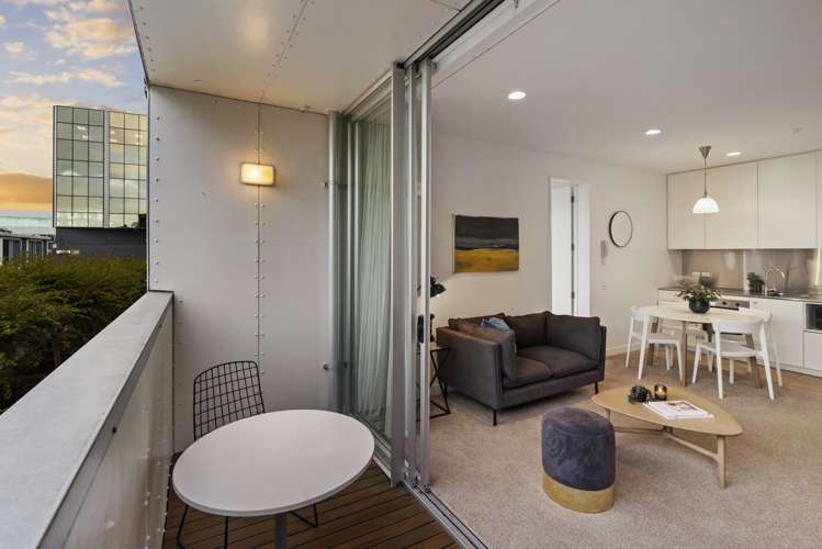 205/22 Fisher-Point Drive Auckland Central_24