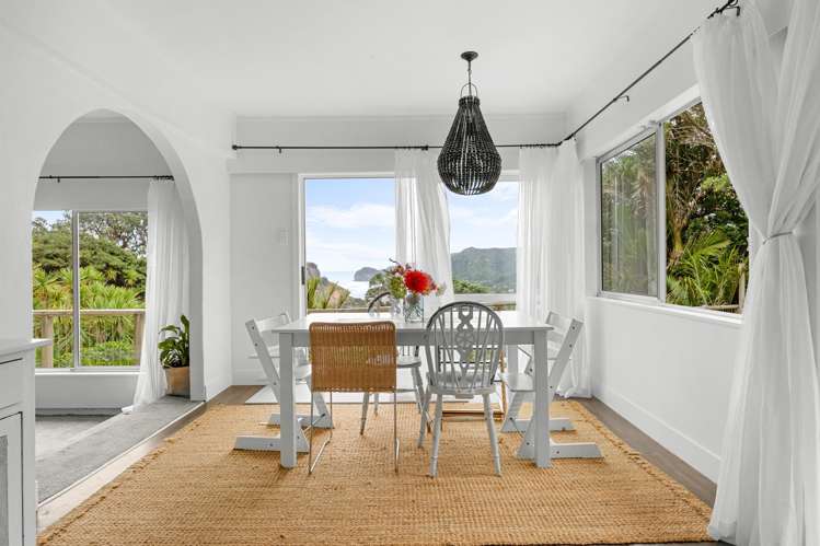 74 Rayner Road Piha_7