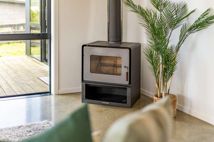 47 Percy Kinsman Crescent Riverstone Terraces_14