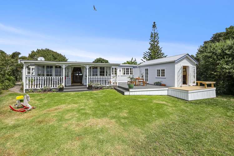 55 Torkar Road Clarks Beach_3