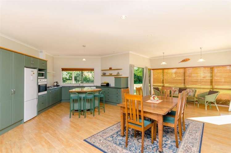 172 Woodlands Road Carterton_16