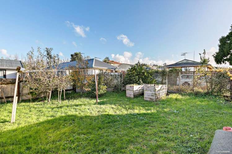 35C Somerset Road Mount Roskill_11