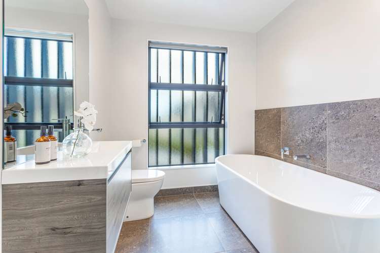 15 Liquidambar Drive Hobsonville_23