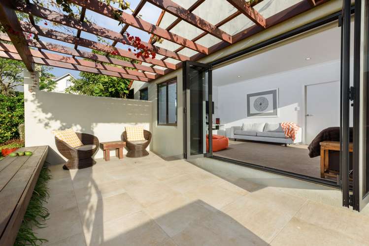 22 Miles Lane Tauriko_17