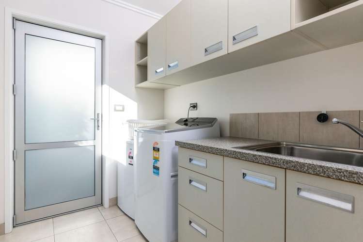 8 Covent Gardens Springlands_41