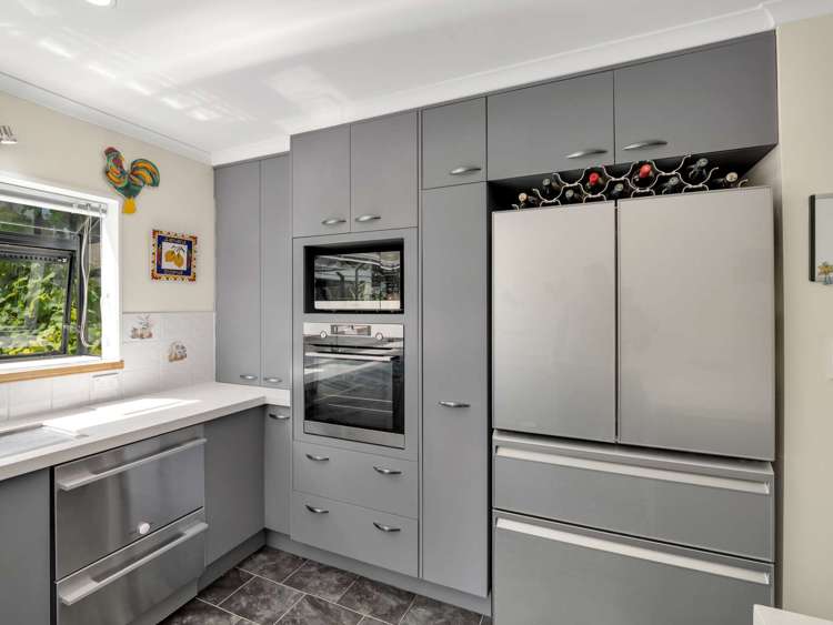 11 North Way Titirangi_10
