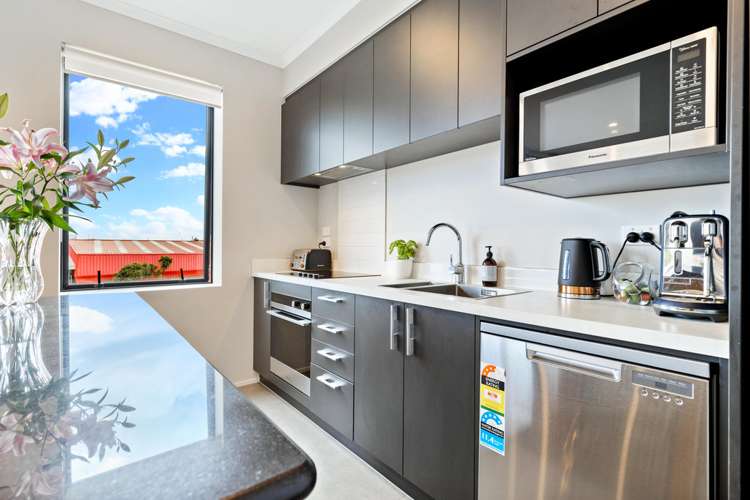 5/7 Uku Lane Hobsonville_6