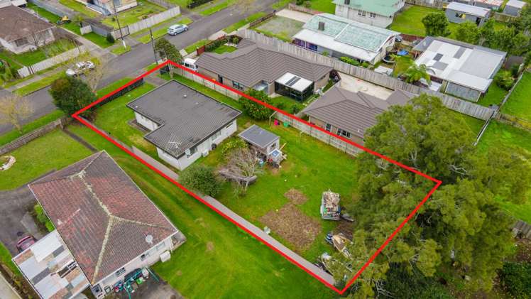 7 HOLLAND STREET Pukekohe_1