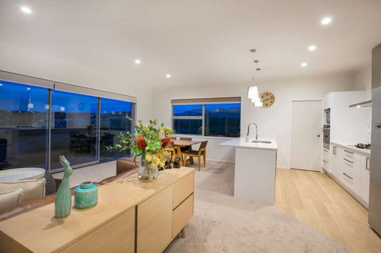 14 Sue Dow Lane Aotea_1