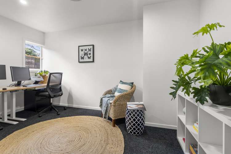 2 Ascot Avenue Narrow Neck_18