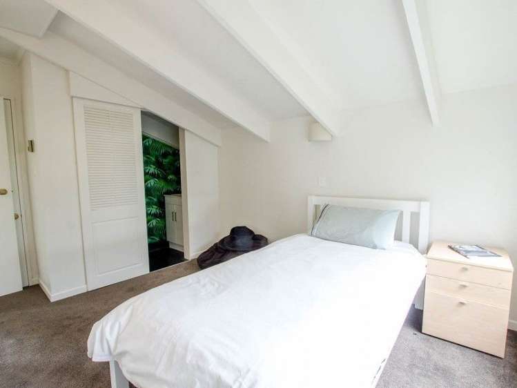 46 Rewarewa Crescent Waikanae_13