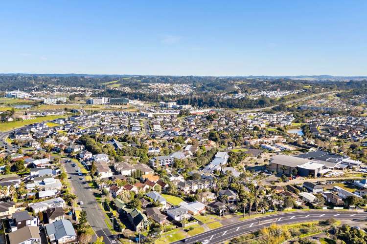 762 East Coast Road Oteha_26