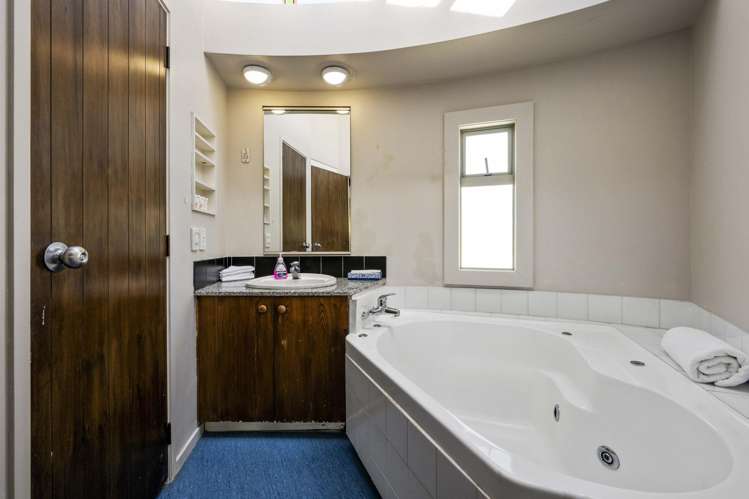 222 Green Lane West Epsom_15