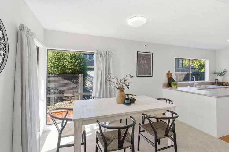 318 Withells Road_5