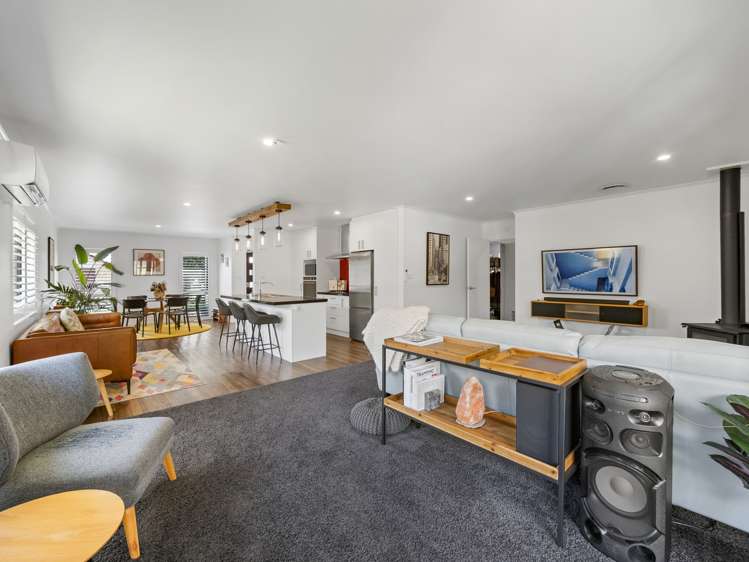 87 Puhirake Crescent Pyes Pa_12