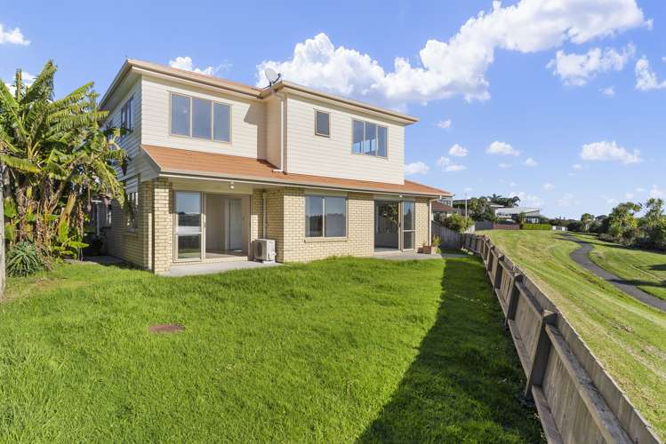 6 Brechin Place Wattle Downs_21