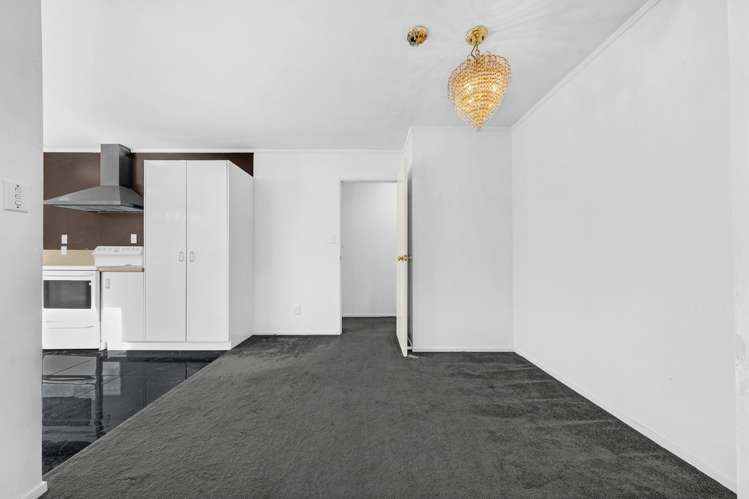 2/69 Victoria Road Papatoetoe_13