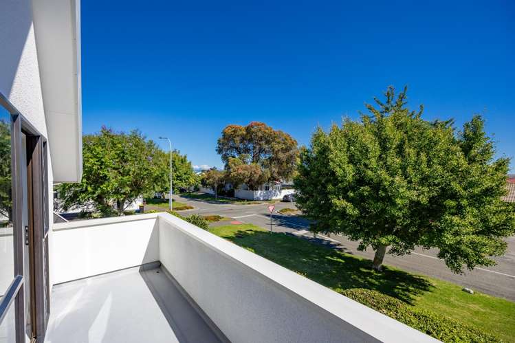 86 Halifax Street East The Wood_23