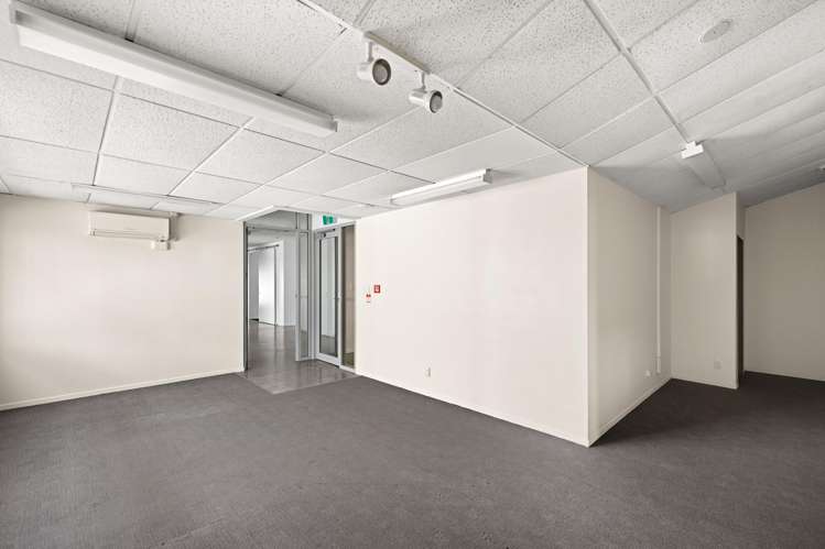 C and D/26 Liverpool Street Hamilton Central_14