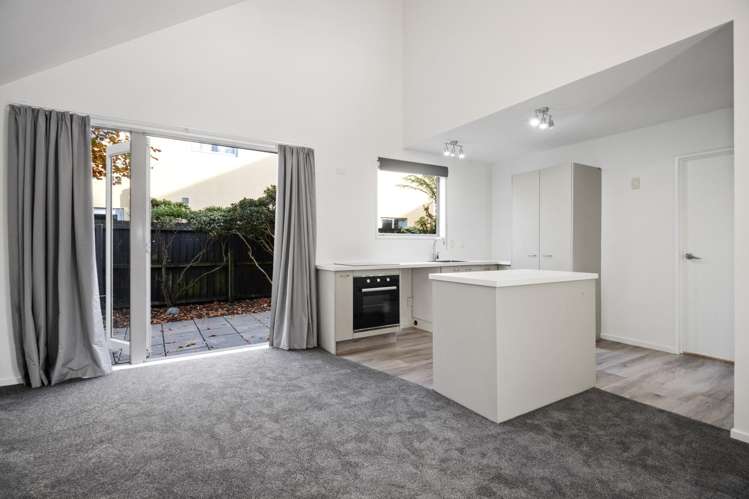 5/514 Cashel Street_5