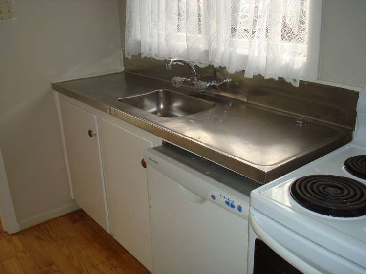 43 Blease Street New Lynn_7