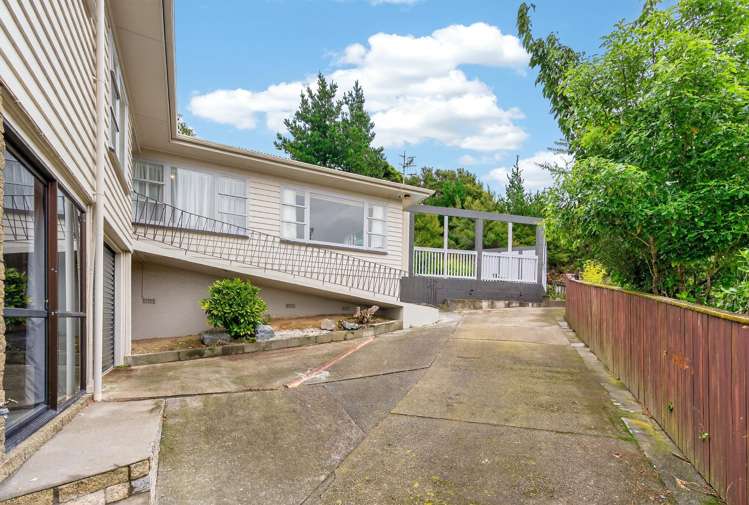 4 Main Road Wainuiomata_2