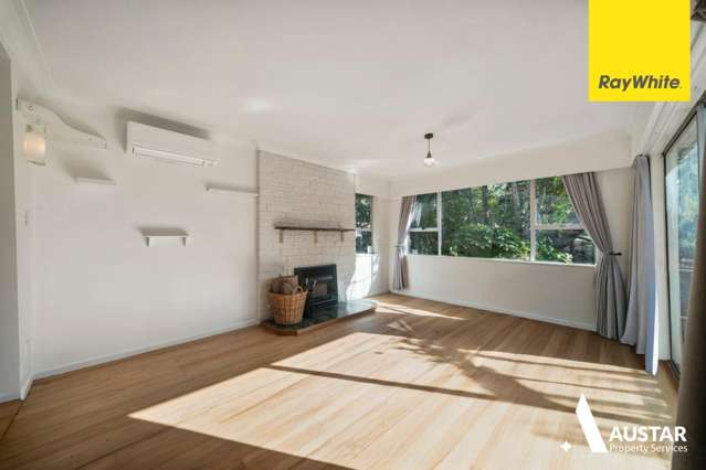 42 Derwent Crescent Titirangi_1