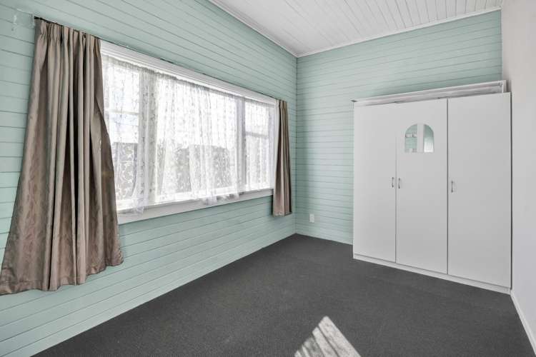 38 Vogel Street Hawera_4