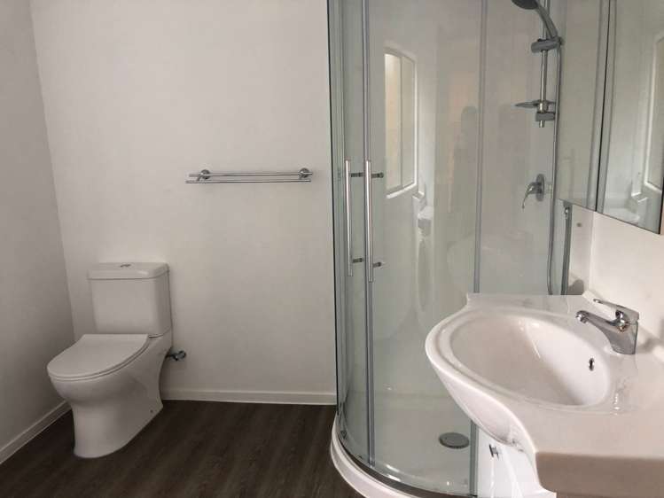 2b Tallington Crescent Torbay_3