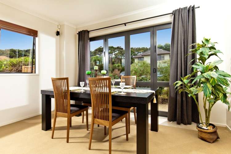 21 Greenbough Lane Greenhithe_7