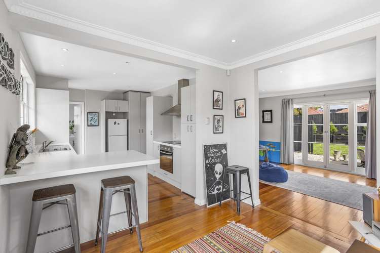 1612 Great North Road_1