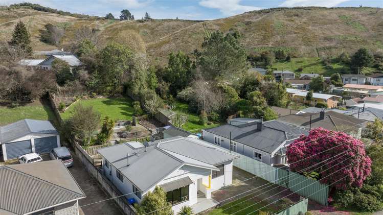 26 Murphy Street Toi Toi_22