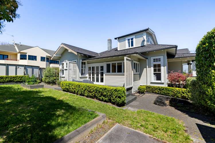 8 Boundary Road_1