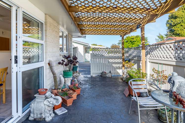 1a Miller Place Lyall Bay_12