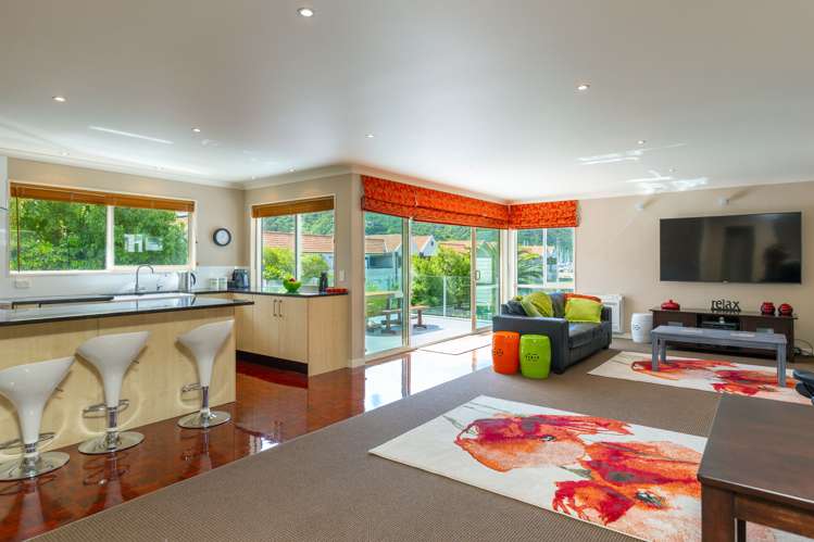 289g Waikawa Road Waikawa_1