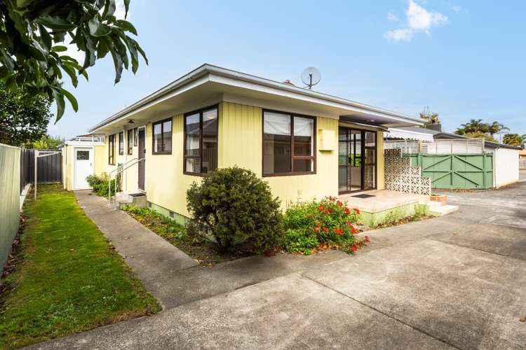 2/1 Cassino Crescent_0