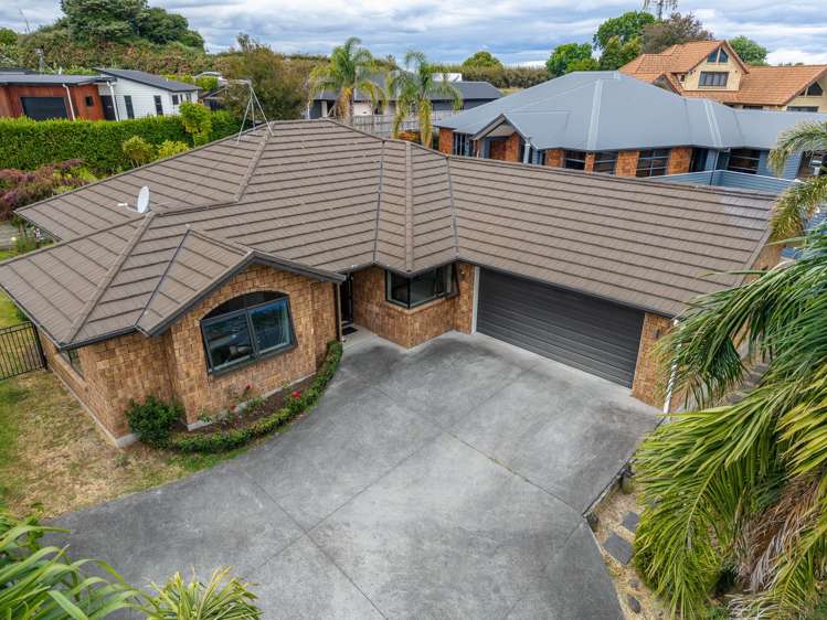 41 Heathfield Avenue Huntington_25