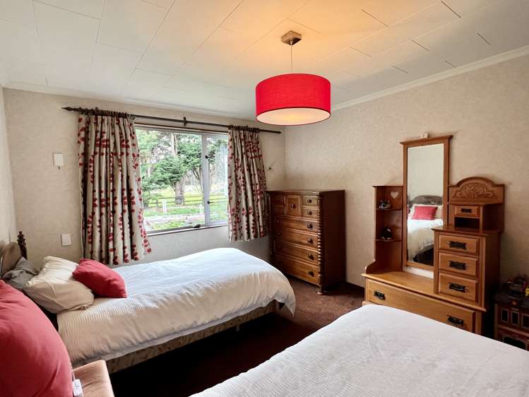 203 Curran Road Otatara_12