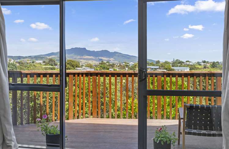 25b Violet Street Raglan_9