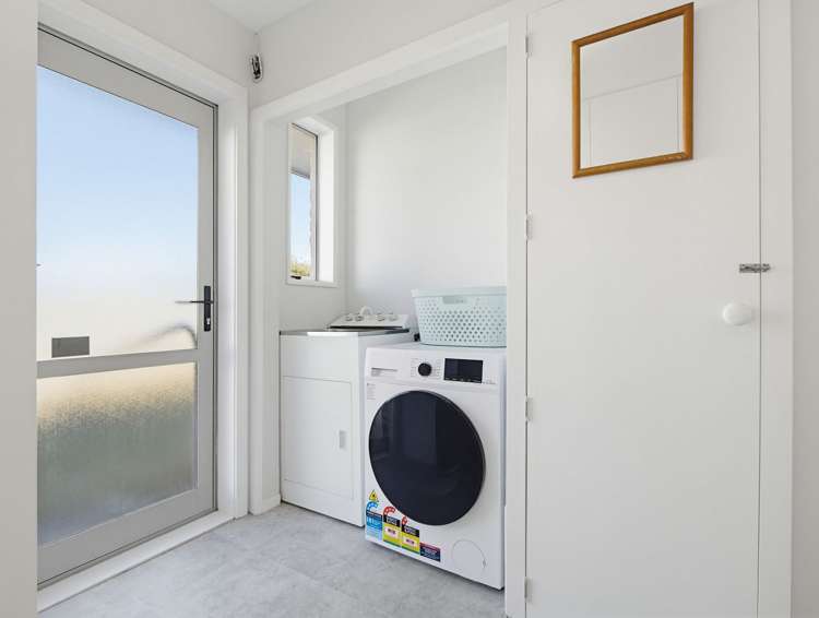 56a Rowan Avenue Aranui_14